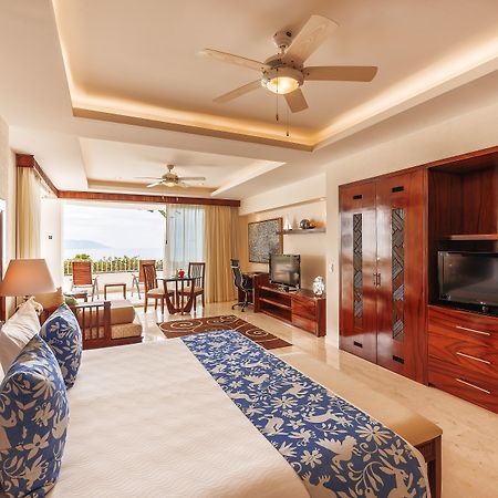 פוארטו ואלארטה Grand Miramar All Luxury Suites & Residences (Adults Only) מראה חיצוני תמונה