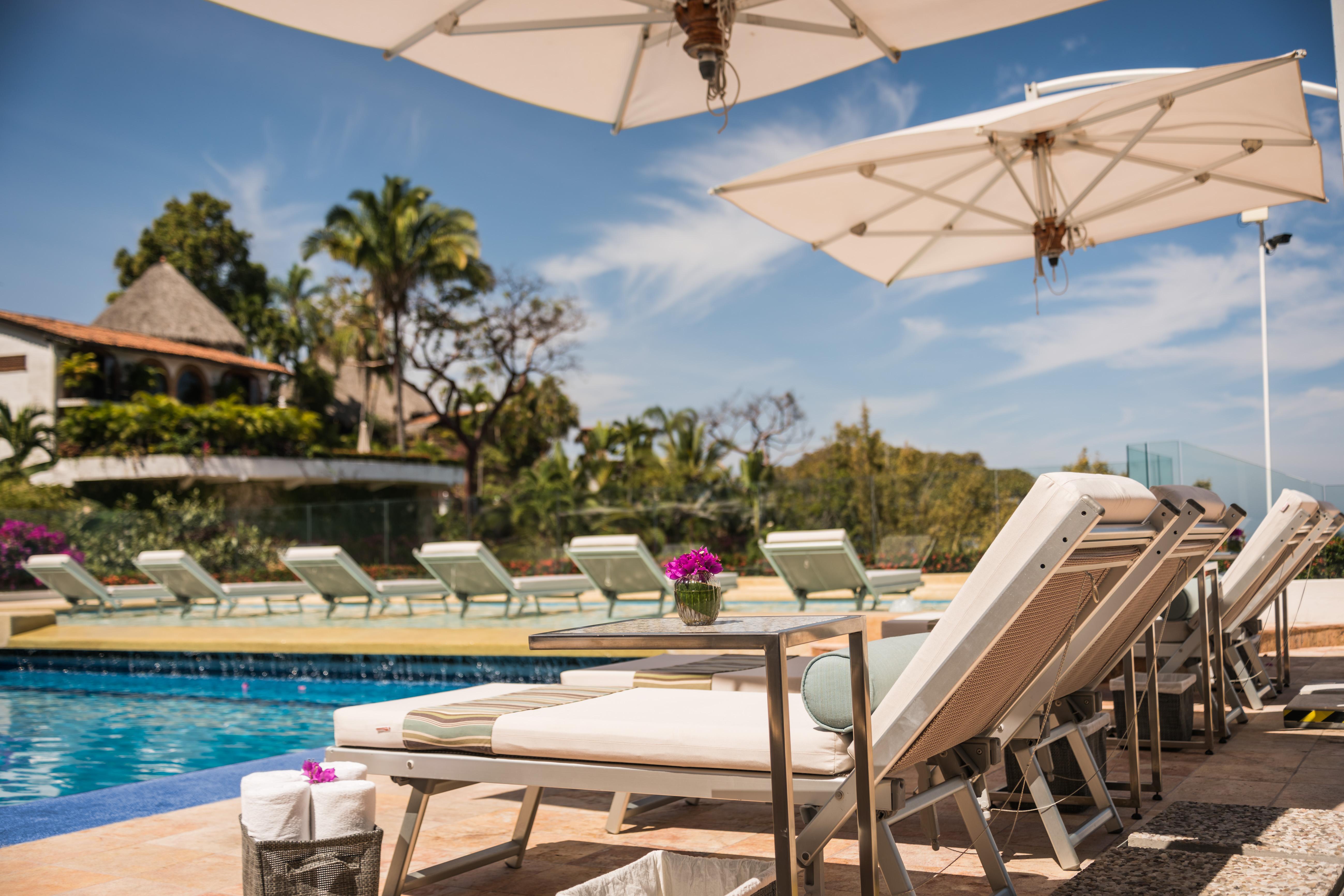 פוארטו ואלארטה Grand Miramar All Luxury Suites & Residences (Adults Only) מראה חיצוני תמונה
