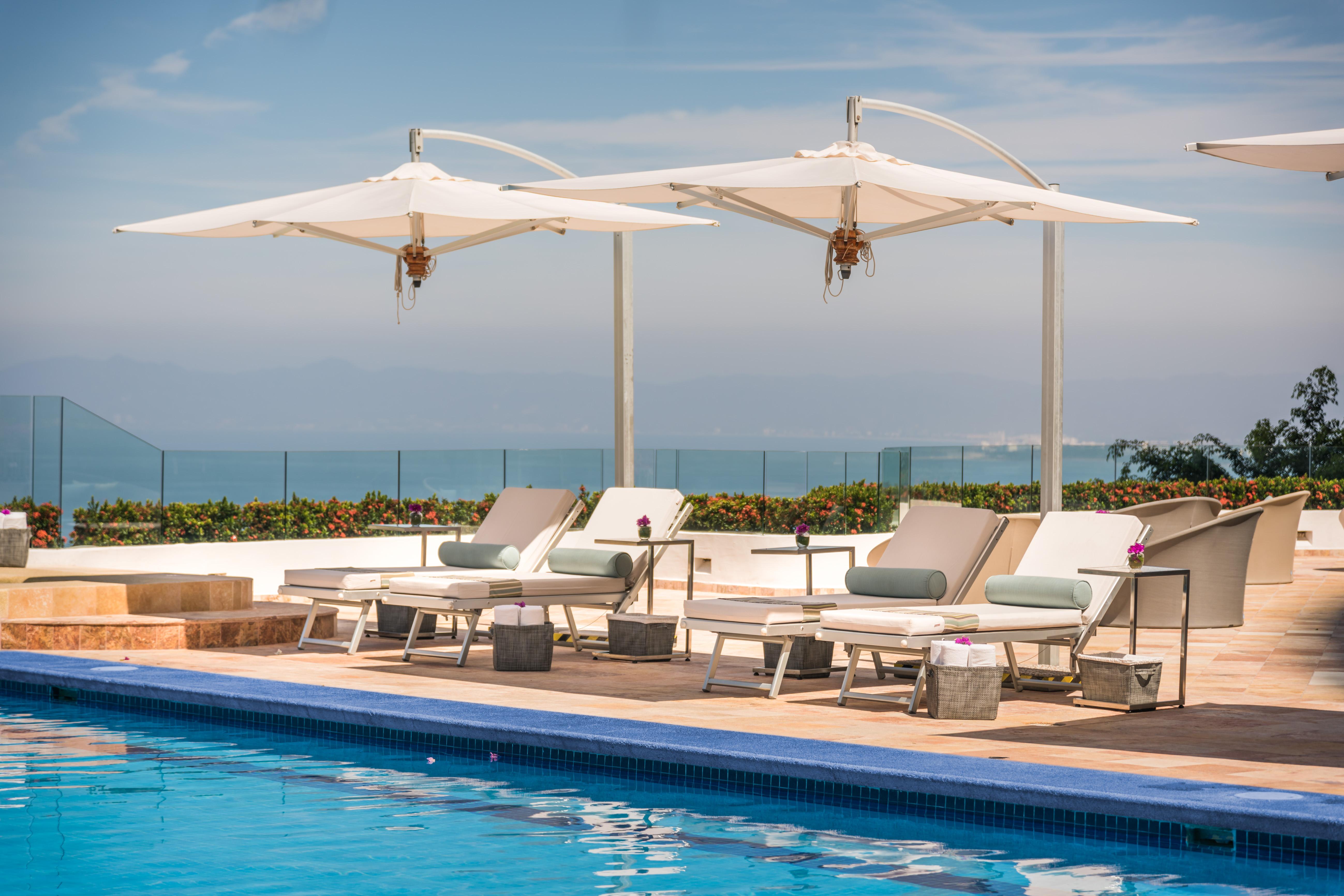 פוארטו ואלארטה Grand Miramar All Luxury Suites & Residences (Adults Only) מראה חיצוני תמונה