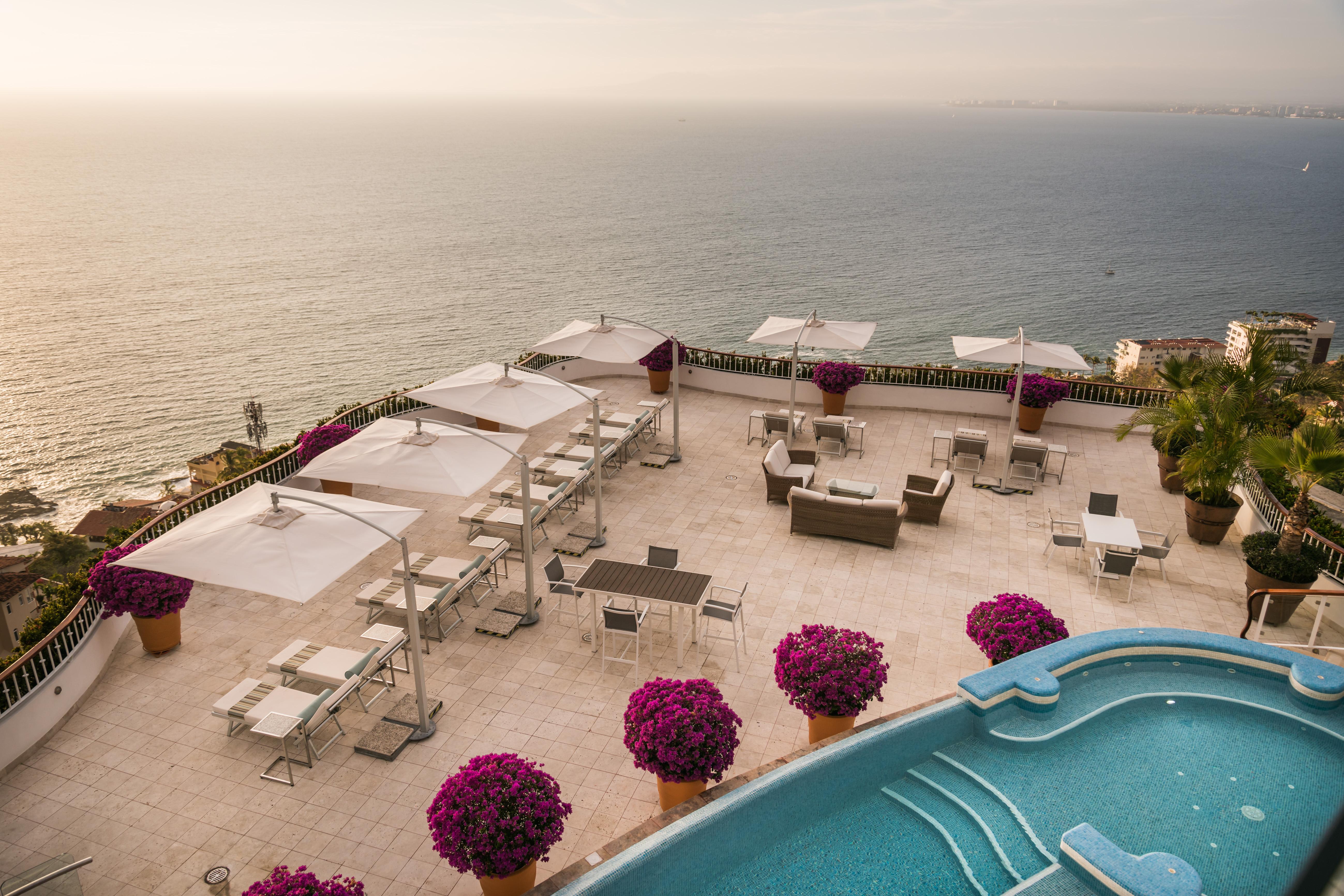 פוארטו ואלארטה Grand Miramar All Luxury Suites & Residences (Adults Only) מראה חיצוני תמונה