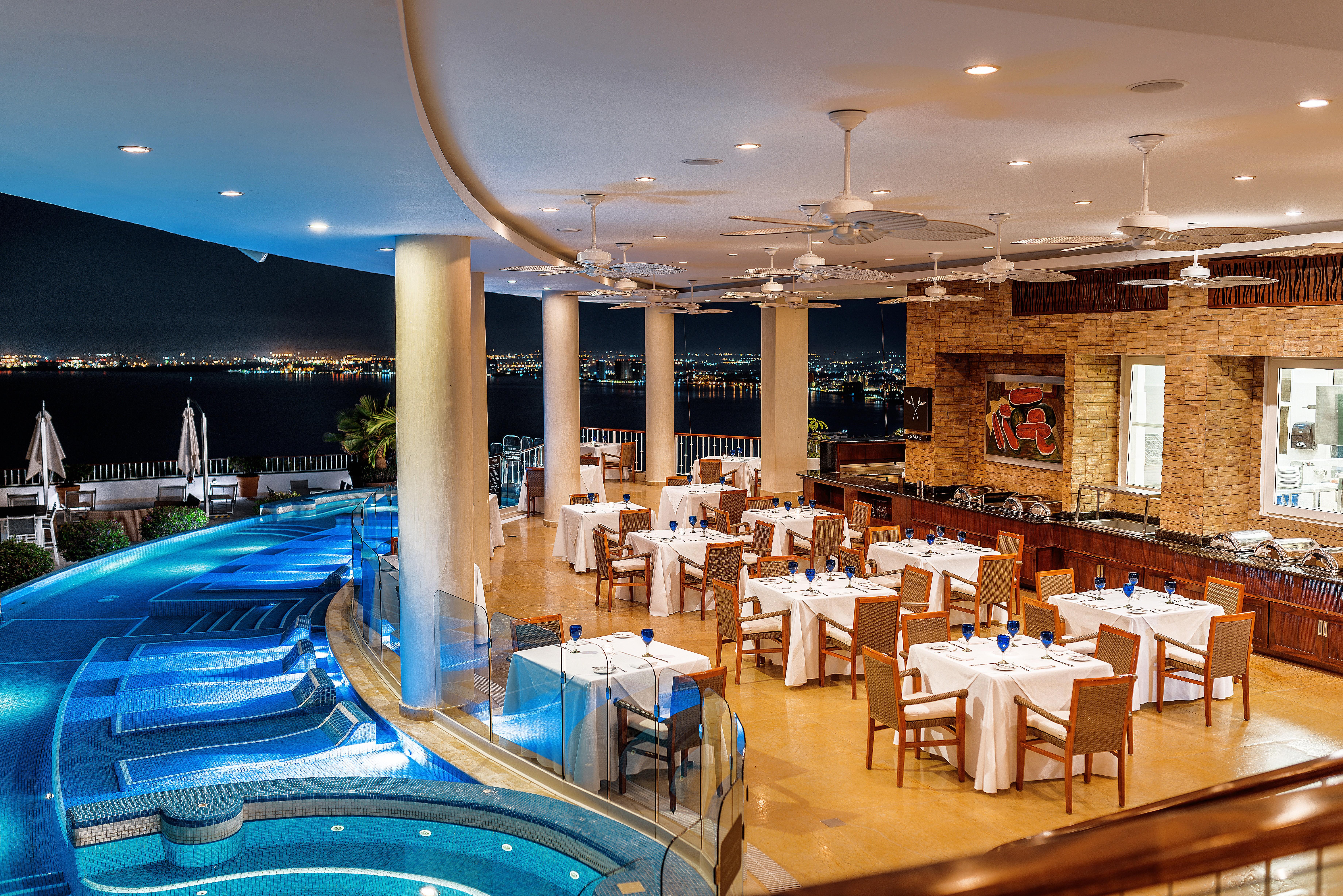 פוארטו ואלארטה Grand Miramar All Luxury Suites & Residences (Adults Only) מראה חיצוני תמונה