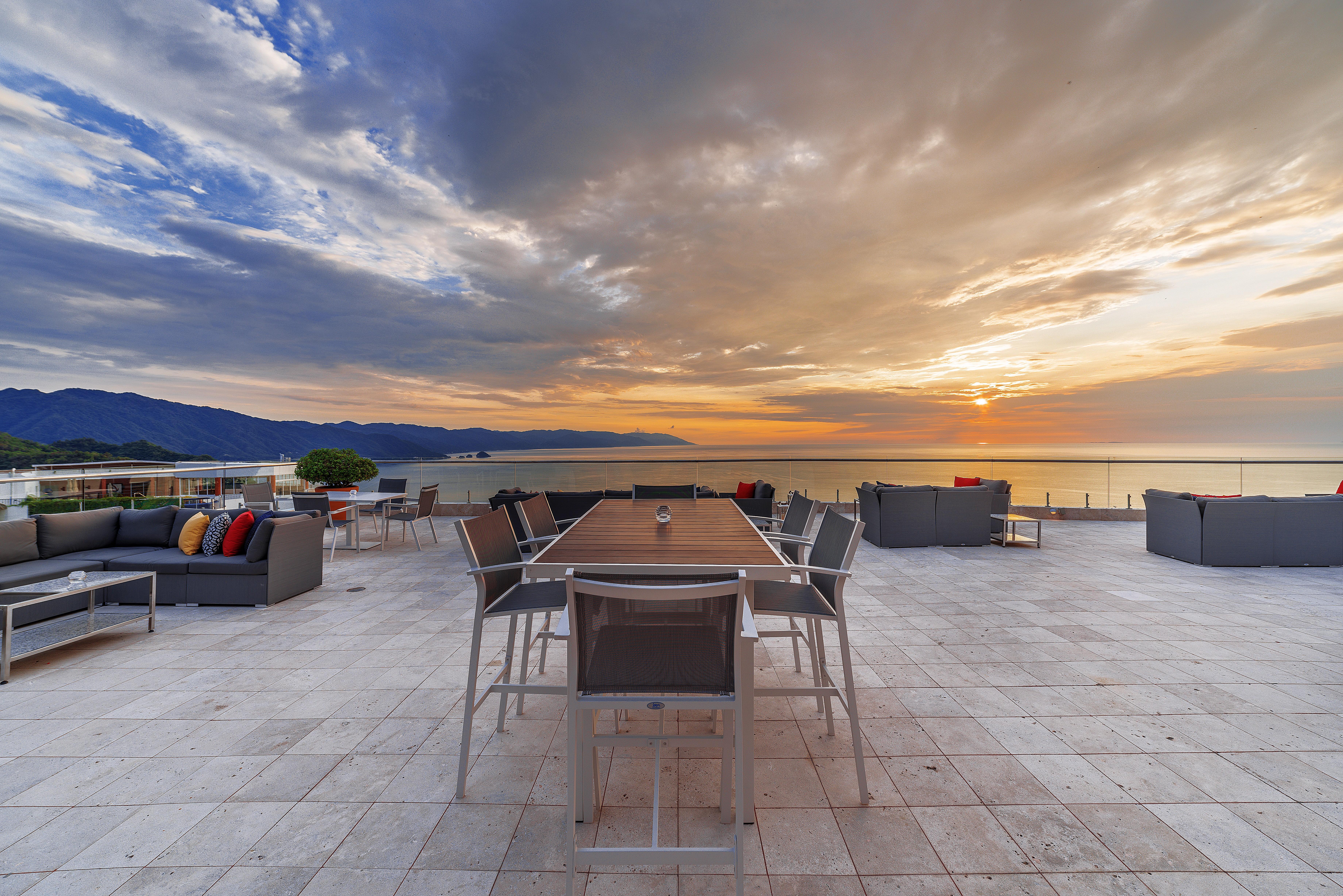 פוארטו ואלארטה Grand Miramar All Luxury Suites & Residences (Adults Only) מראה חיצוני תמונה