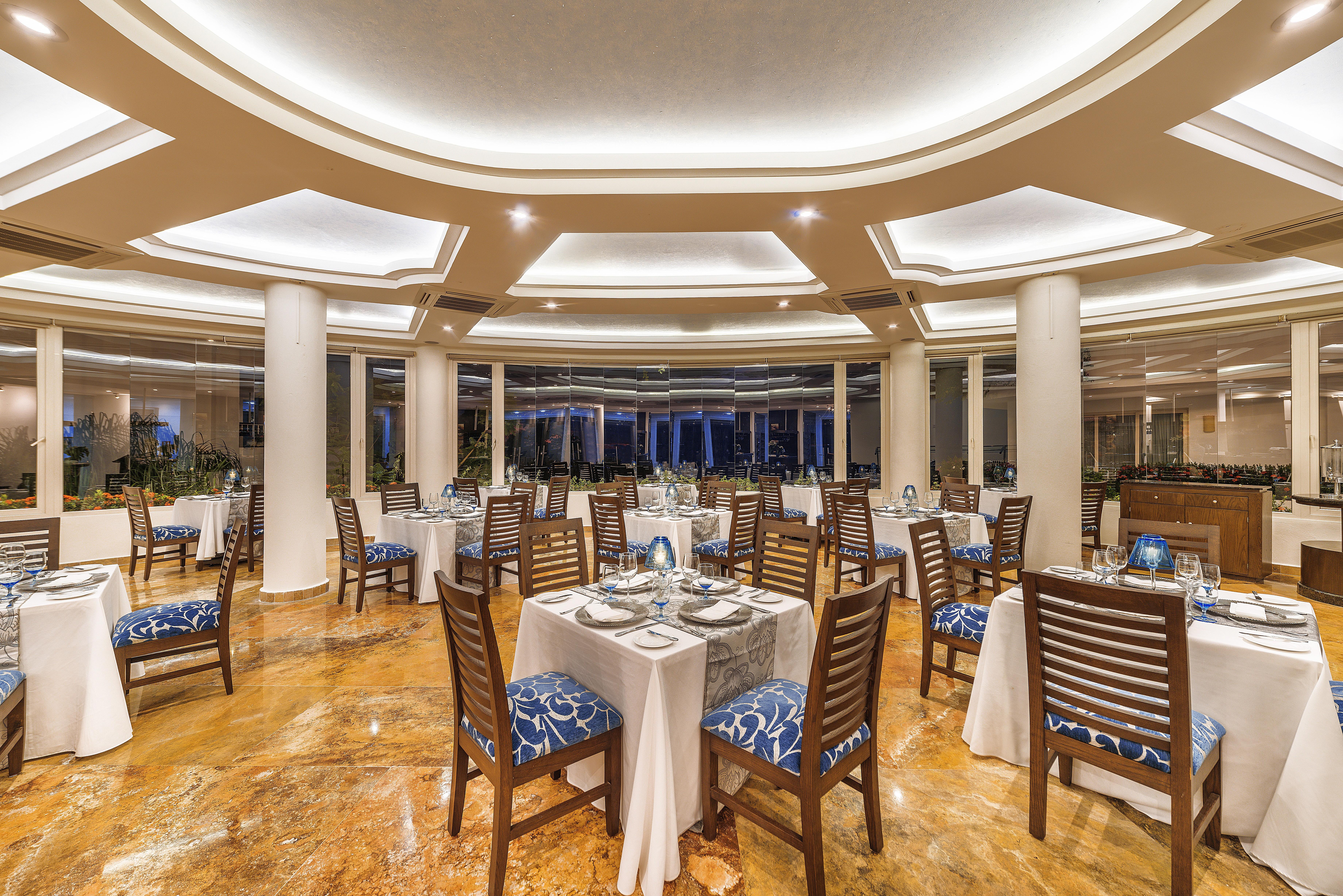 פוארטו ואלארטה Grand Miramar All Luxury Suites & Residences (Adults Only) מראה חיצוני תמונה